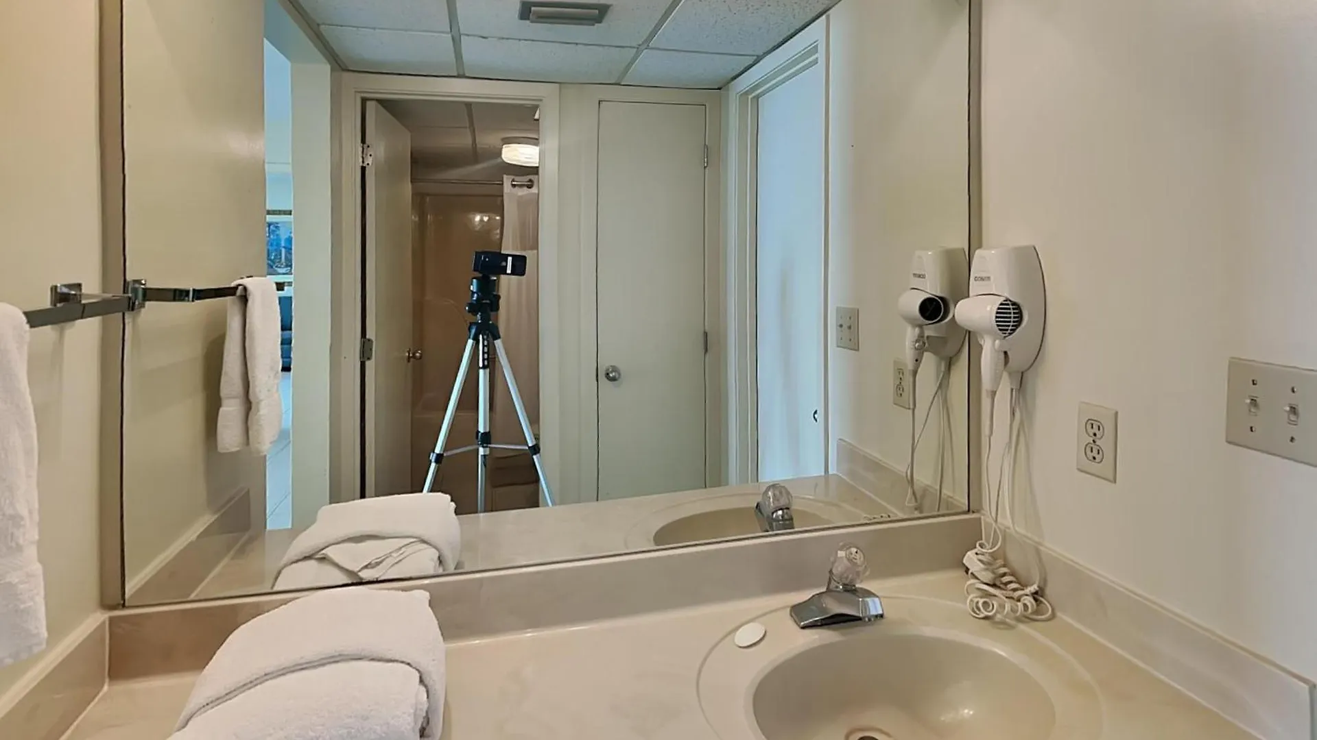 Edgewater Tower II 110 Apartment Panama City Beach